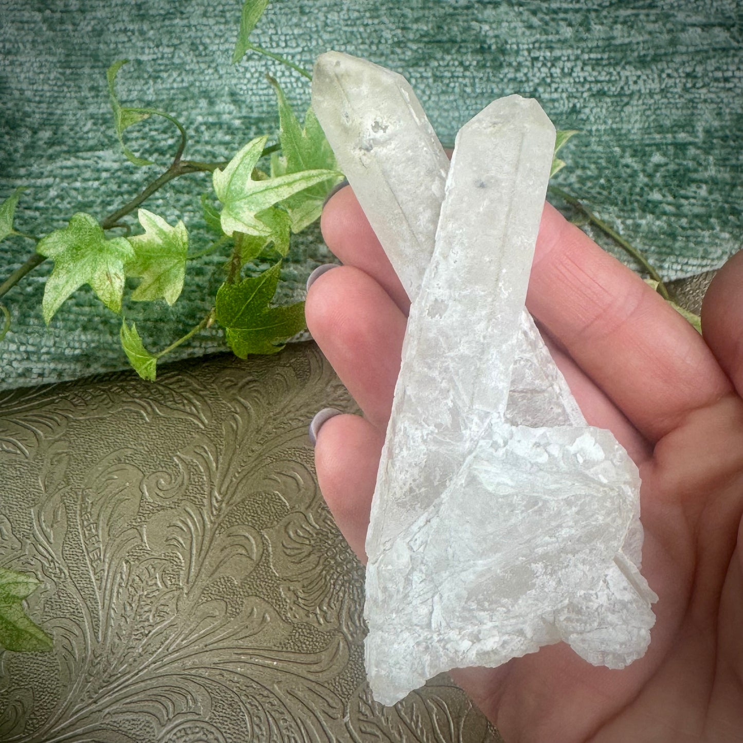 Goddess Quartz (crossed point formation)