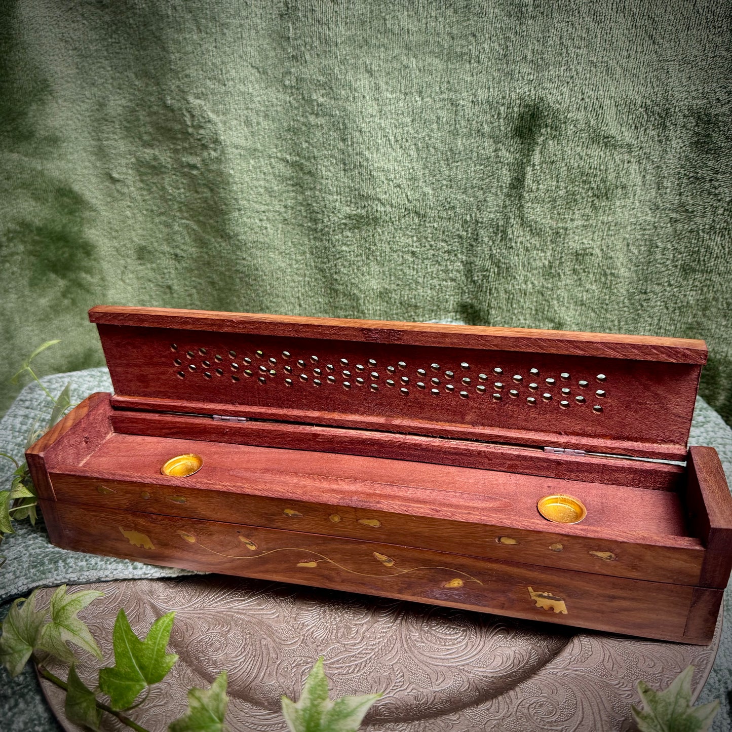 Double Compartment Incense Box – Brass Patterned Inlay
