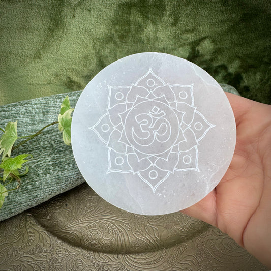 Selenite Round Engraved Plate